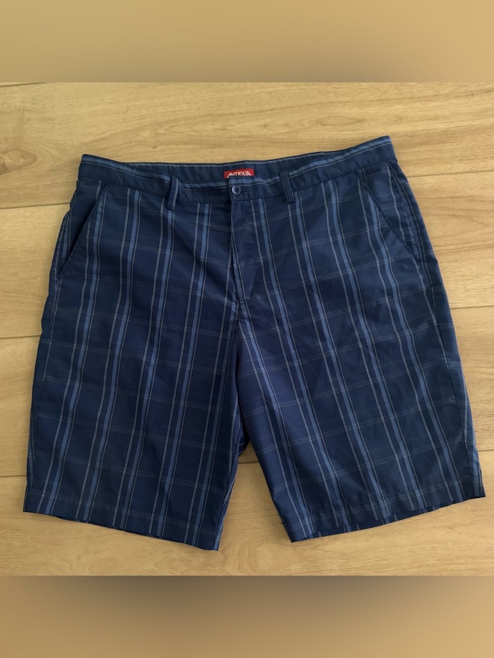 Men's Antigua Golf Shorts size 42 Blue Plaid